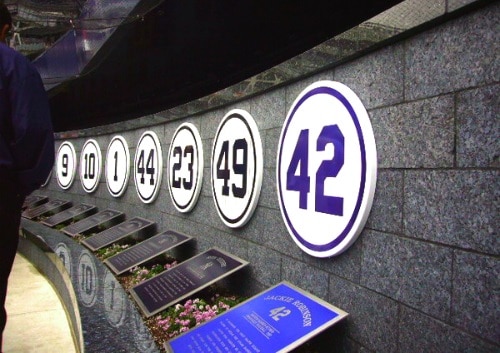 日本語ガイドと地下鉄で行く！ニューヨーク Ｙ 野球スタジアム見学ツアー