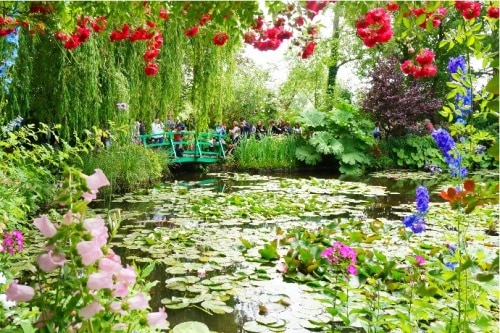 【美しいフランスの村】モネの家と庭園・印象派の世界ジベルニー半日観光ツアー