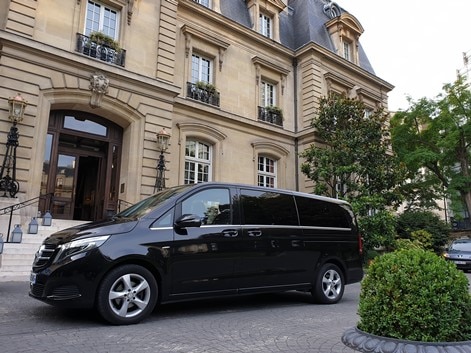 H I S 高級車貸切 日本語ガイド 専用車 チャーターパリ フランス のオプショナルツアー 海外現地ツアー格安予約