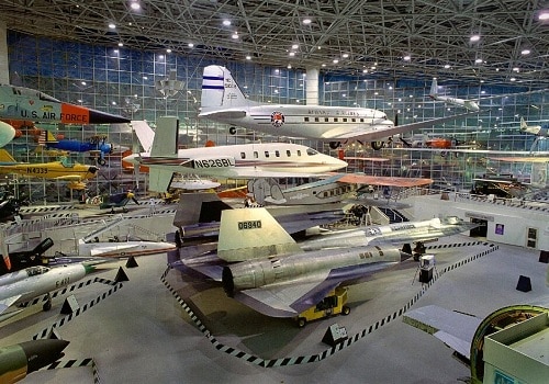 【午前発】航空博物館ツアー【日本語ガイド有】