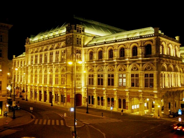 ウィーン国立歌劇場 オペレッタ『こうもり』 年末年始特別公演（１２月３１日・１月１日）